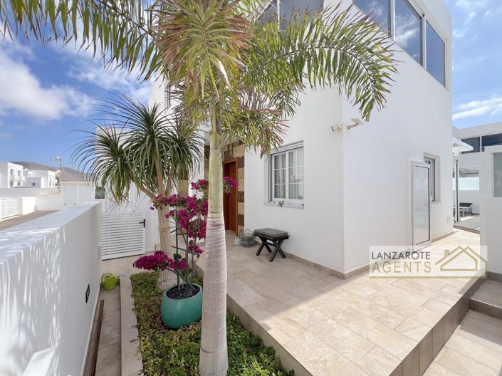 Image No.31-2 Bed Villa for sale