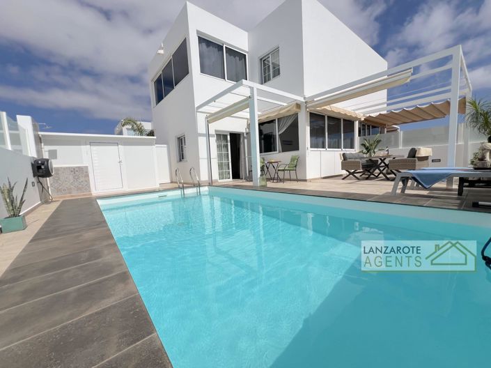 Image No.37-2 Bed Villa for sale