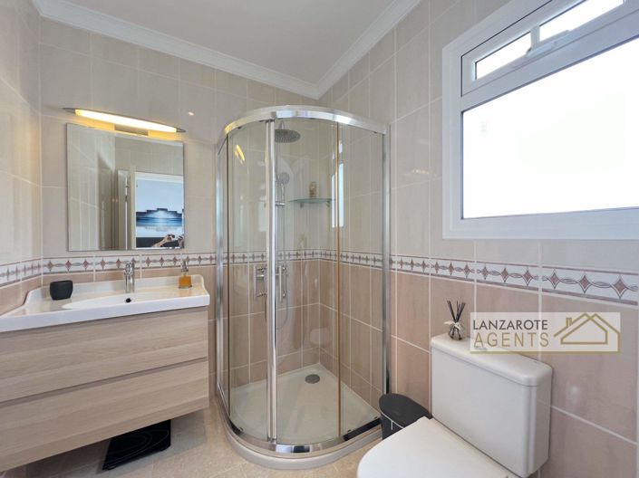 Image No.19-Villa de 4 chambres à vendre à Yaiza