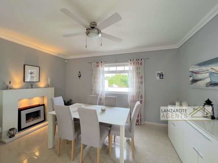 Image No.6-Villa de 4 chambres à vendre à Yaiza