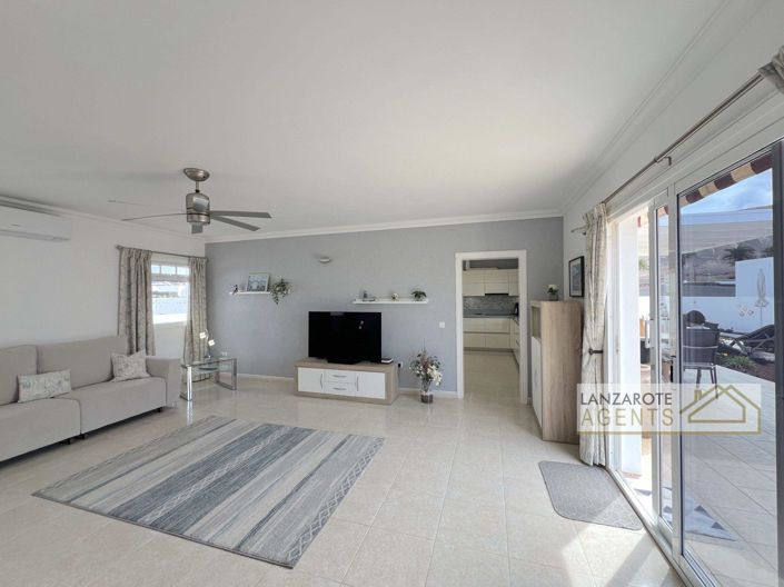 Image No.7-Villa de 4 chambres à vendre à Yaiza