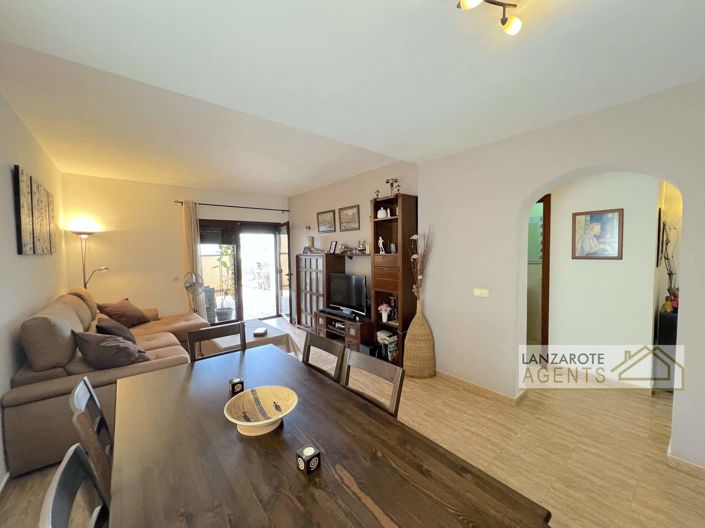 Image No.3-Villa de 2 chambres à vendre à Playa Blanca