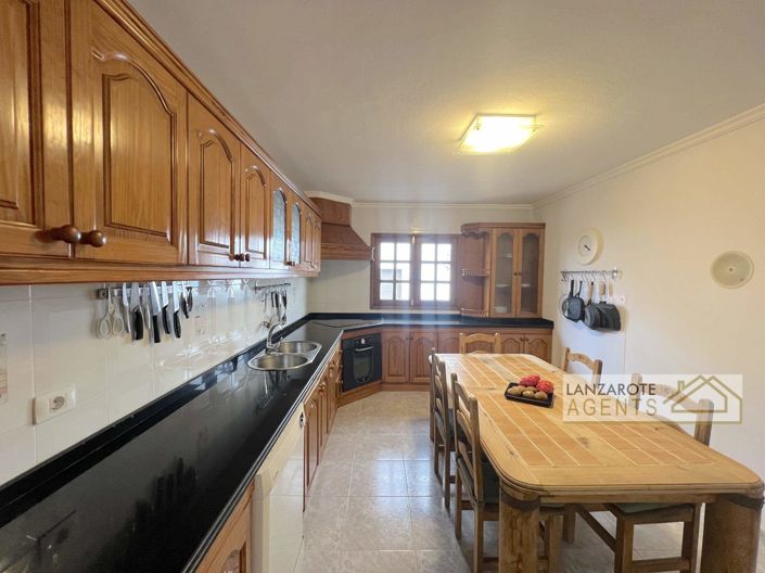 Image No.9-3 Bed Villa for sale