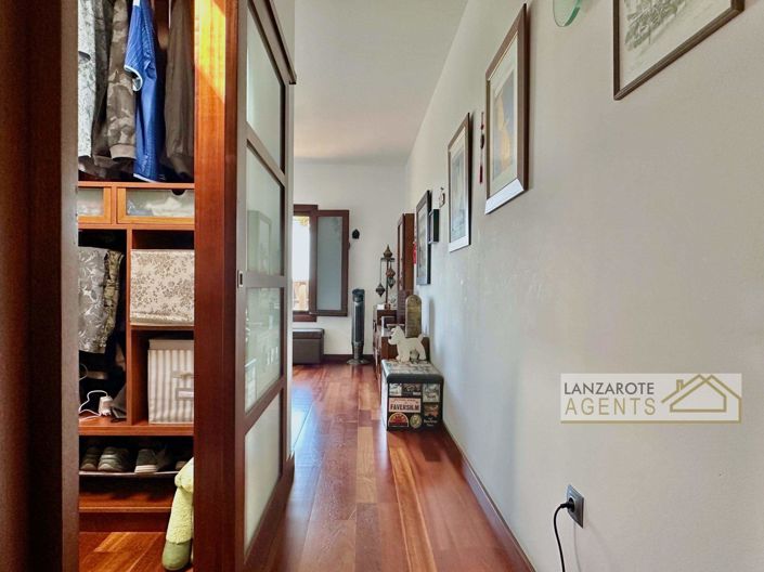 Image No.14-5 Bed Villa for sale