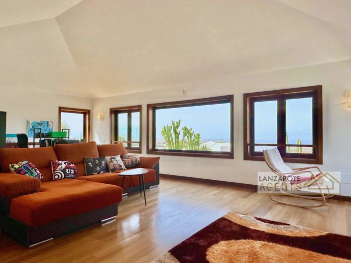 Image No.30-5 Bed Villa for sale