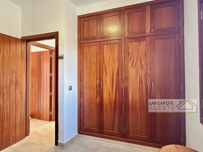 Image No.39-5 Bed Villa for sale