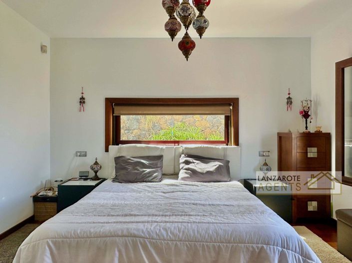 Image No.15-5 Bed Villa for sale