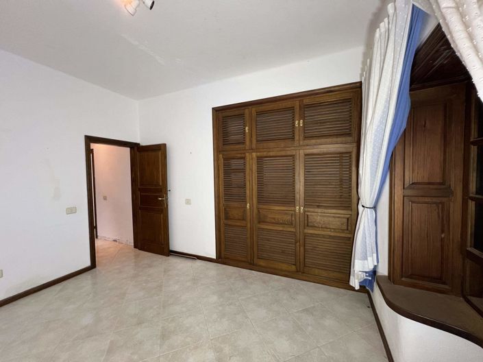 Image No.21-5 Bed Villa for sale