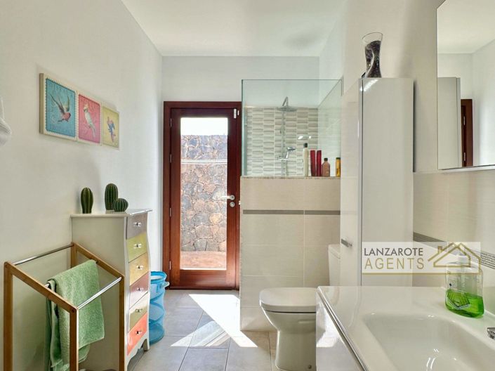 Image No.25-5 Bed Villa for sale