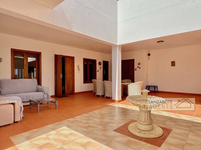 Image No.31-5 Bed Villa for sale