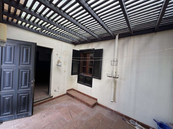 Image No.12-5 Bed Villa for sale