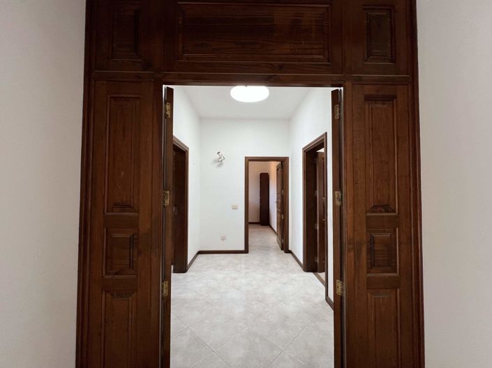 Image No.22-5 Bed Villa for sale