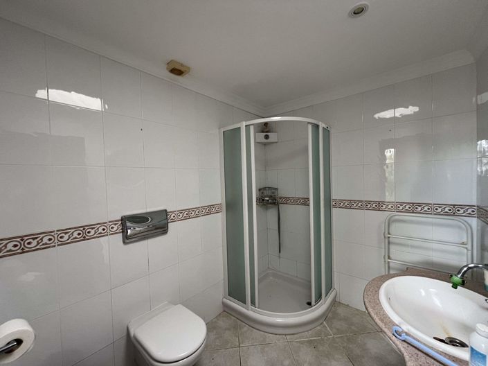 Image No.37-5 Bed Villa for sale