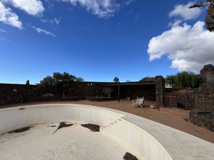 Image No.43-5 Bed Villa for sale