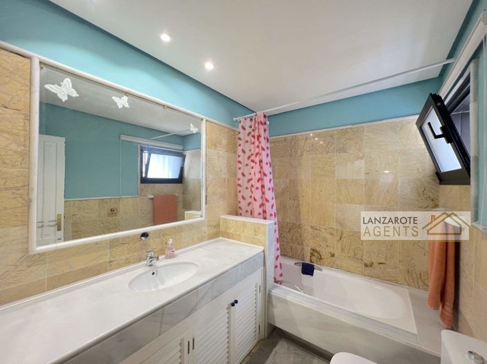 Image No.19-2 Bed Villa for sale