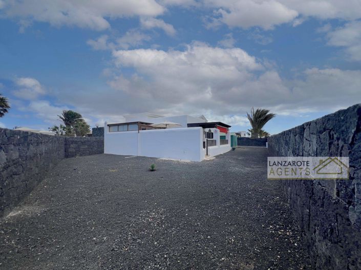 Image No.30-2 Bed Villa for sale