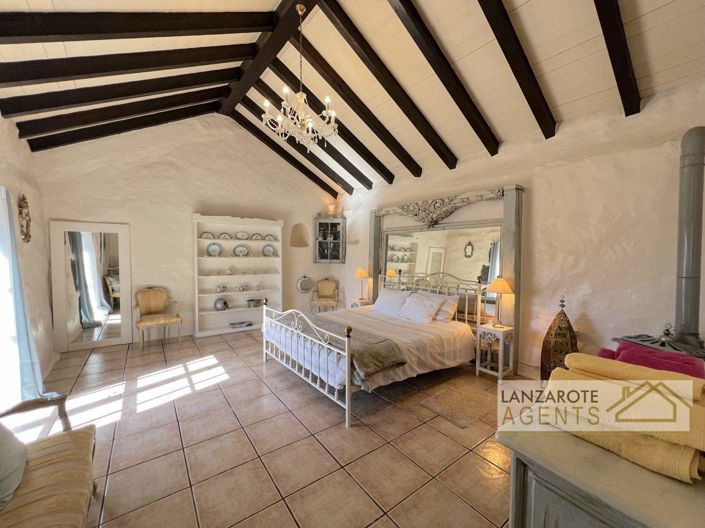 Image No.16-5 Bed Villa for sale