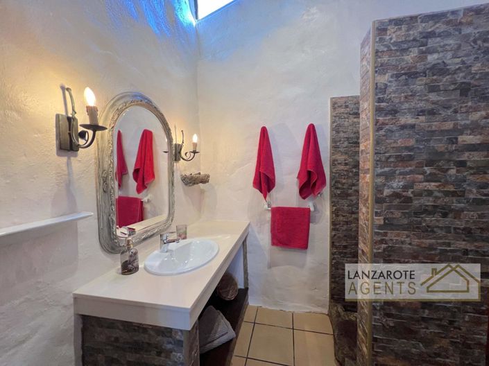 Image No.24-5 Bed Villa for sale