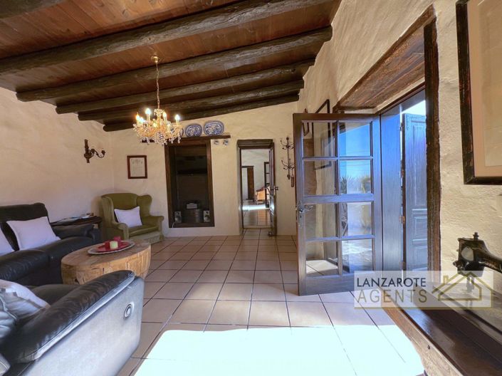 Image No.5-5 Bed Villa for sale