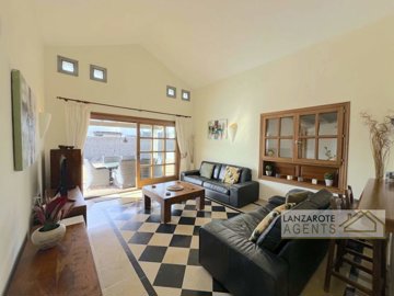 f147c154-749b-293f-a6aa-6bcf1dc7a2b3