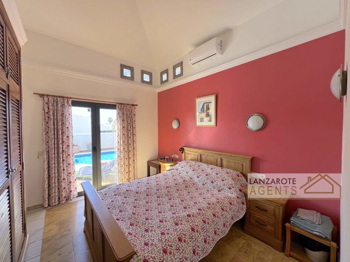 Image No.11-2 Bed Villa for sale