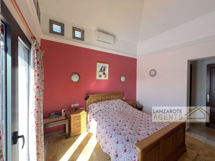 Image No.13-2 Bed Villa for sale