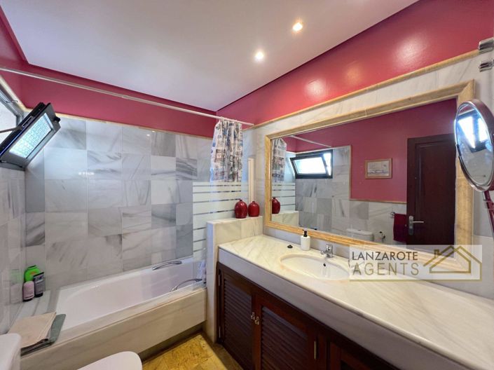 Image No.14-2 Bed Villa for sale