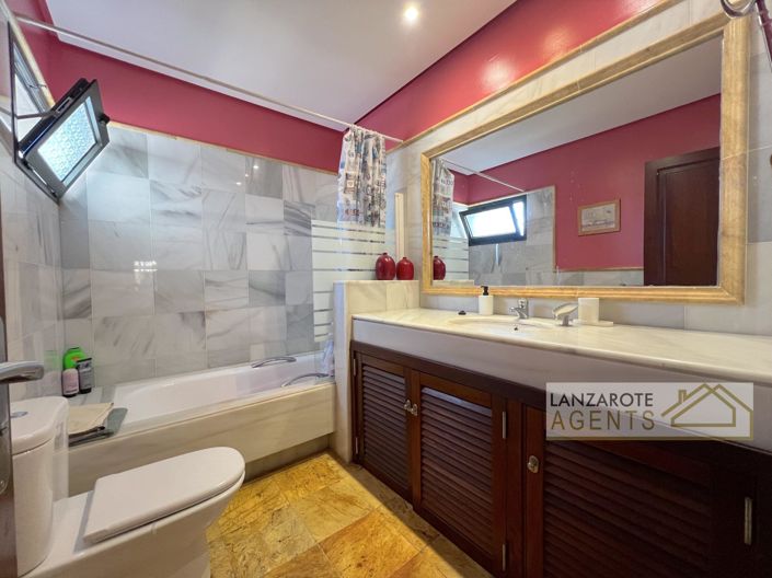 Image No.14-2 Bed Villa for sale