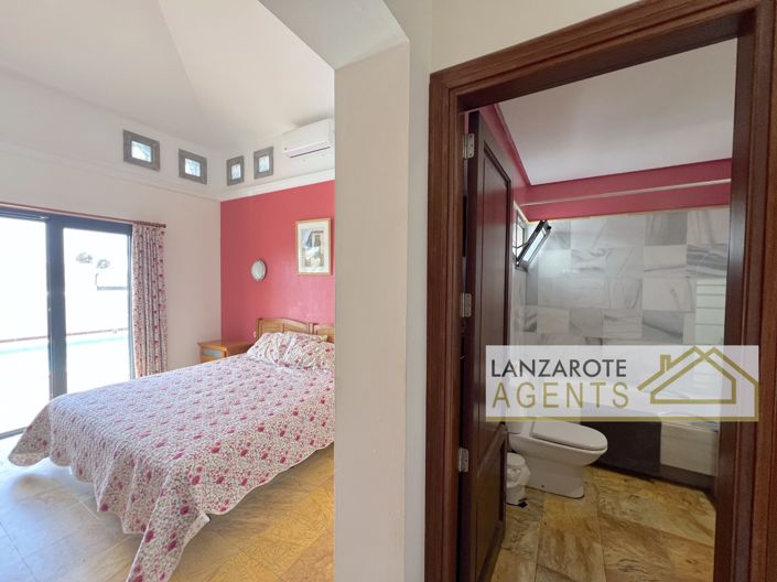 Image No.17-2 Bed Villa for sale