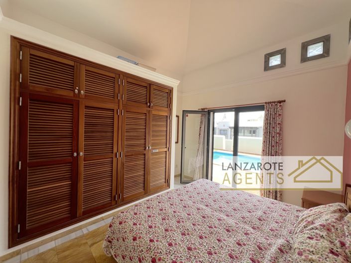 Image No.19-2 Bed Villa for sale