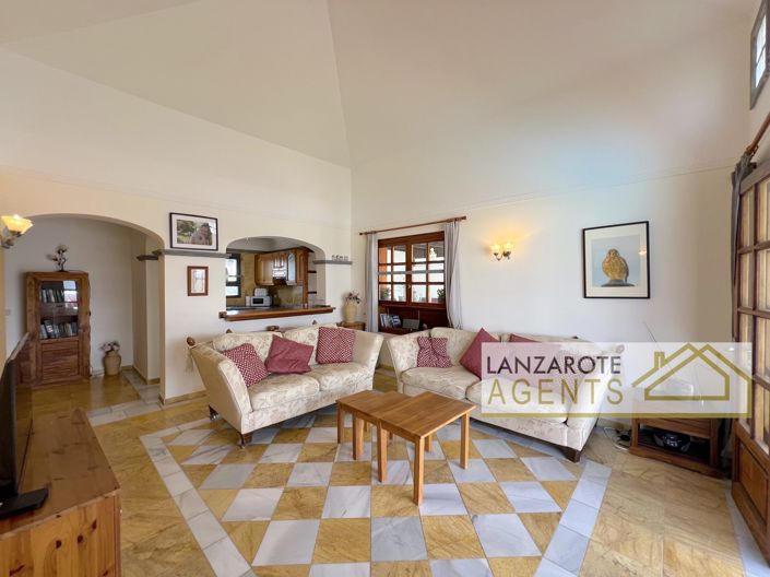 Image No.2-2 Bed Villa for sale