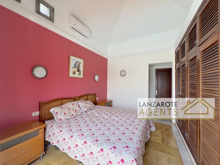 Image No.20-2 Bed Villa for sale