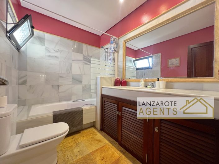 Image No.21-2 Bed Villa for sale