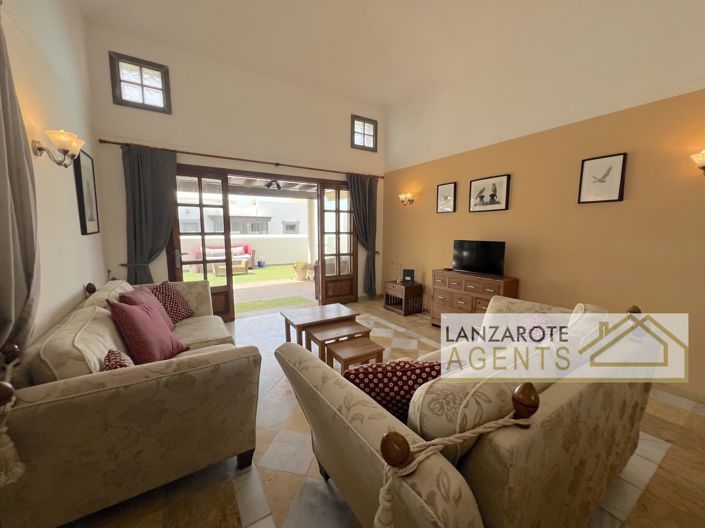 Image No.4-2 Bed Villa for sale