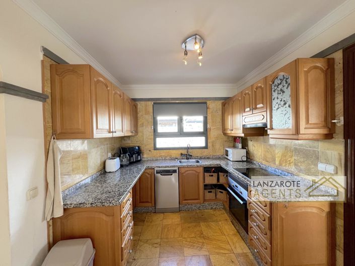 Image No.6-2 Bed Villa for sale