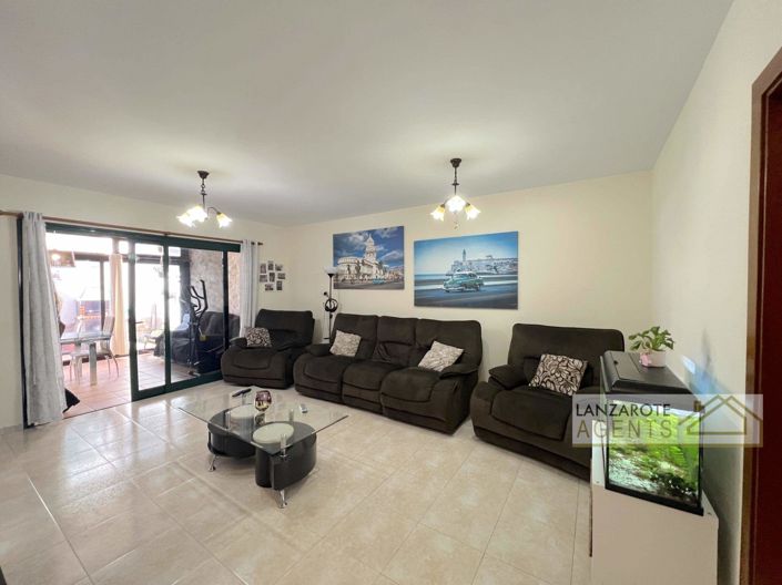 Image No.2-3 Bed House for sale