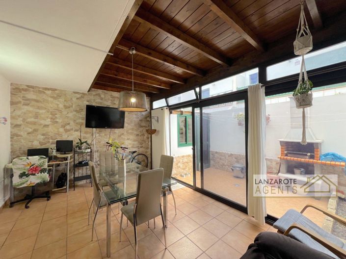 Image No.9-3 Bed House for sale