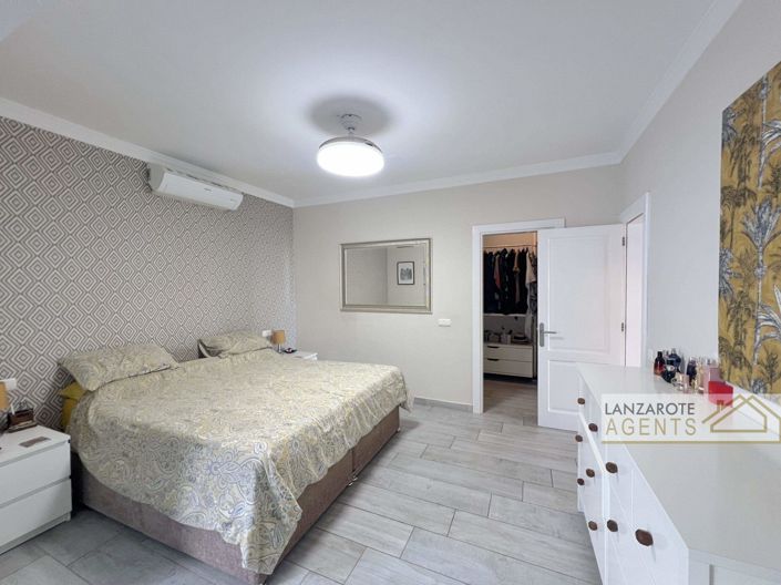 Image No.14-4 Bed Villa for sale