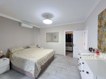 a4c583f5-ff3d-d1bc-21ca-65212e1c784d