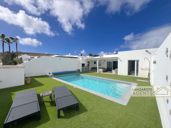 Image No.32-4 Bed Villa for sale