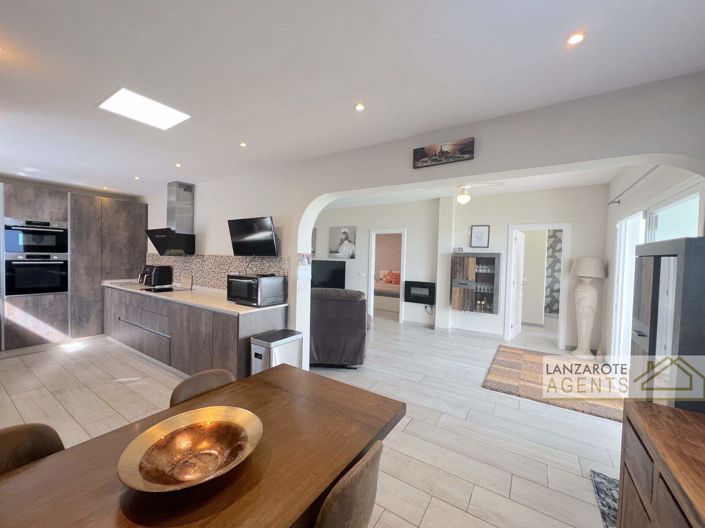 Image No.6-4 Bed Villa for sale