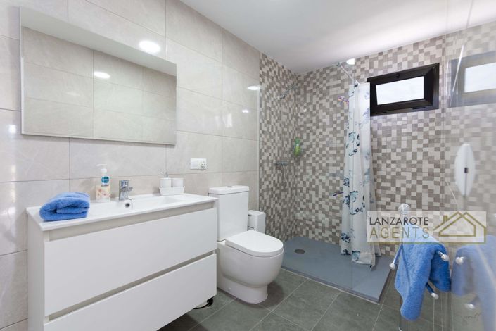 Image No.8-3 Bed Villa for sale