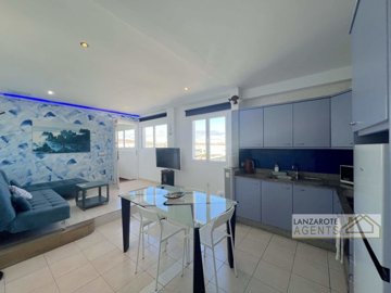 6f512611-fad9-07bc-3348-7fdf518e8ec6