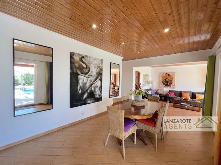 Image No.6-Villa de 4 chambres à vendre à Playa Blanca