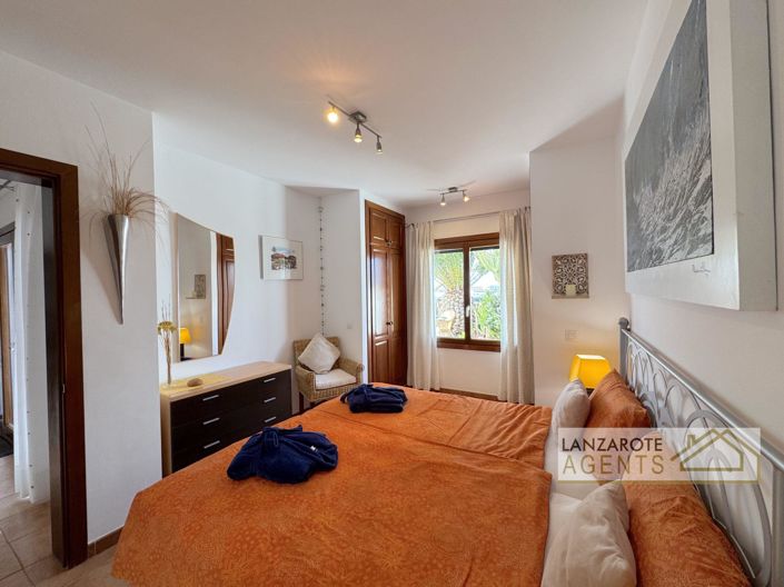 Image No.12-3 Bed Villa for sale