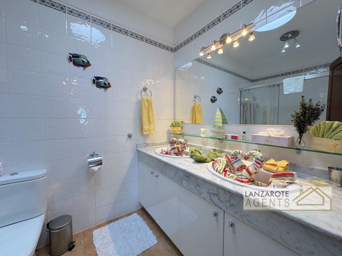 Image No.14-3 Bed Villa for sale