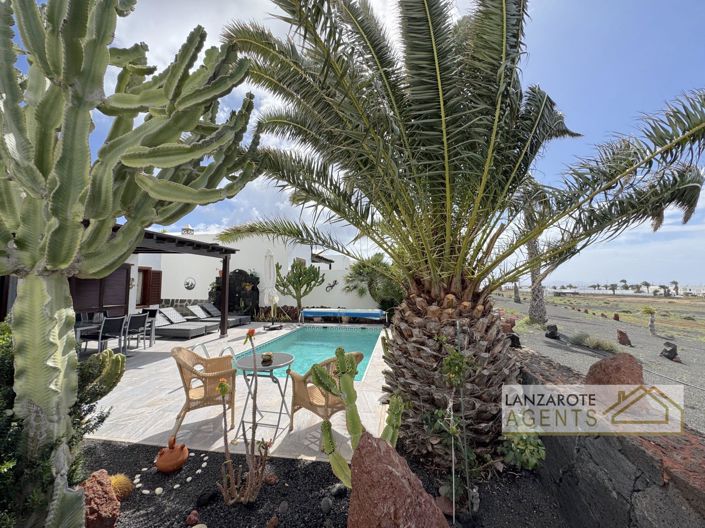 Image No.27-3 Bed Villa for sale