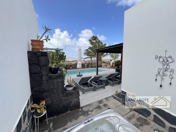 Image No.31-3 Bed Villa for sale