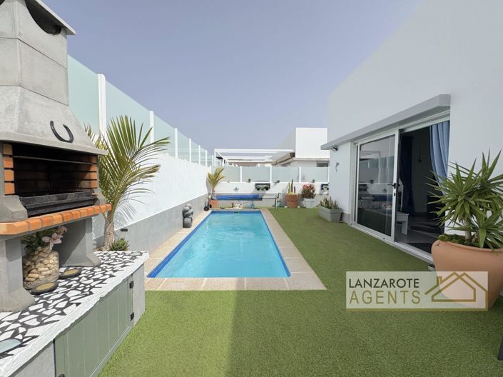 Image No.21-3 Bed Villa for sale