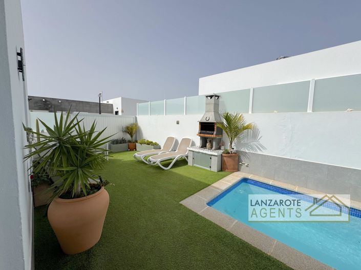 Image No.24-3 Bed Villa for sale